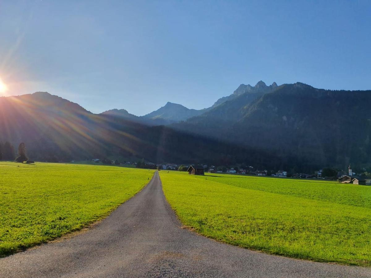 ロイテ Alpenhof Waengleアパートホテル エクステリア 写真